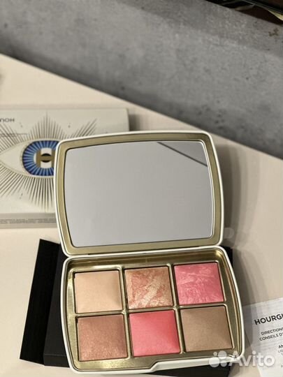 Hourglass палетка