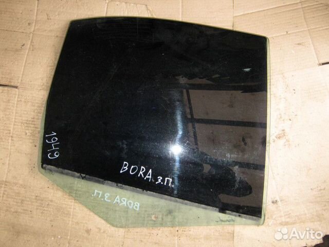 Стекло задней правой двери Volkswagen Bora