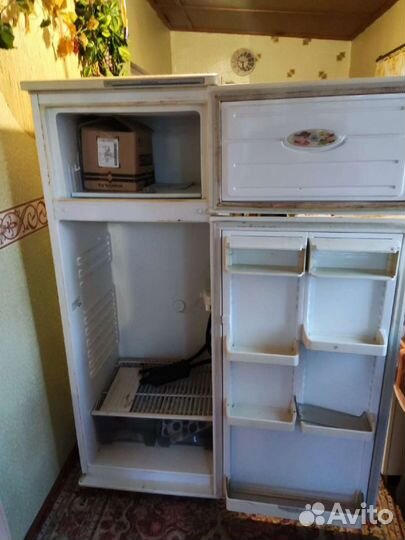 Холодильник на запчасти