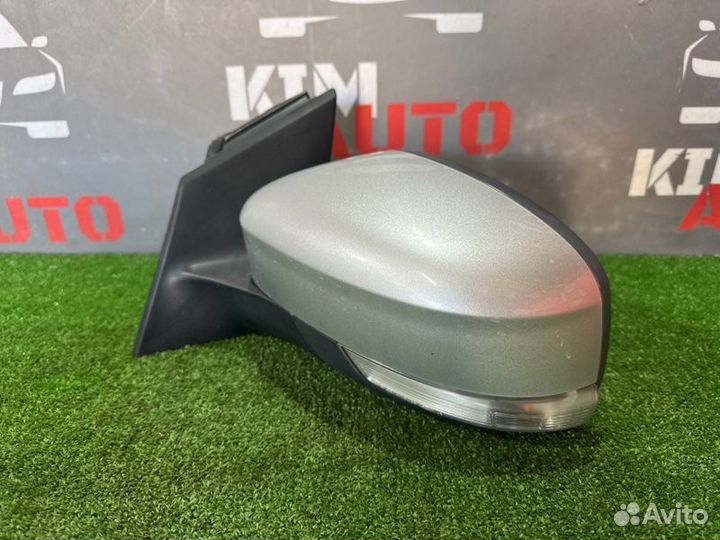 Зеркало заднего вида левое Ford Focus 3 седан 2.0L