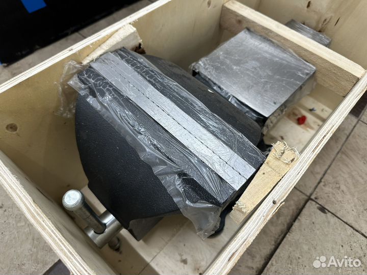 Тиски слесарные 250 мм