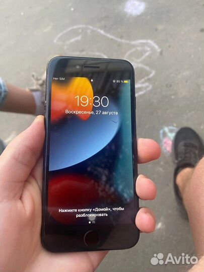 Телефон iPhone 7