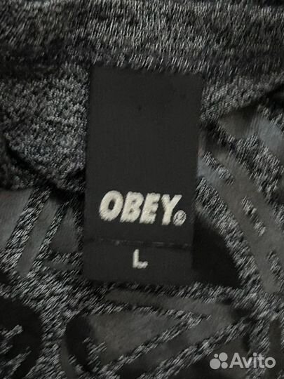 Футболка obey