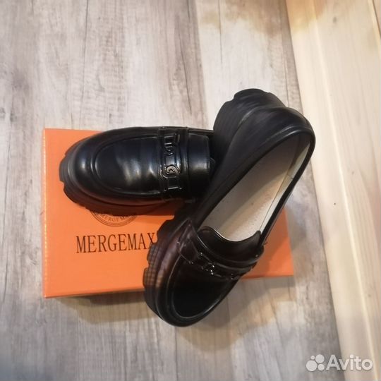 Лоферы для девочки