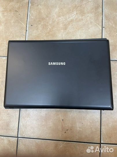 Samsung R519 Ноутбук