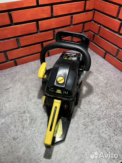 Бензопила Huter цепная BS-45M