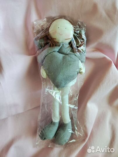 Мягкая игрушка-подвеска кукла 