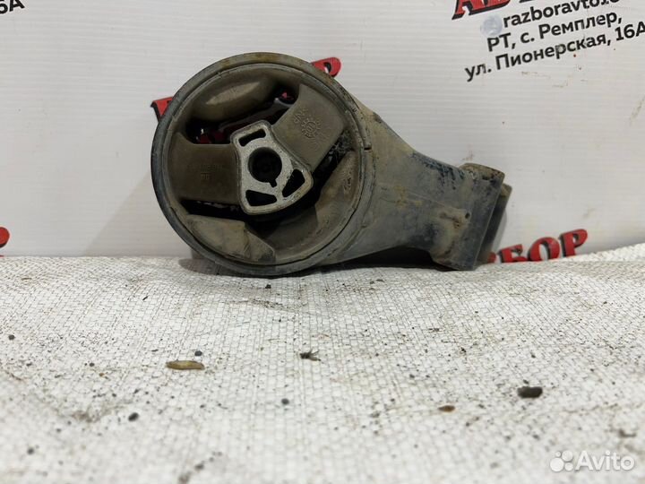 Опора двигателя Opel Astra J, Chevrolet Cruze