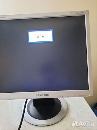 Монитор Samsung 710N