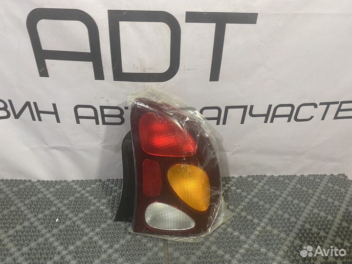 Фонарь правый Chevrolet Lanos Daewoo Sens Zaz Chan