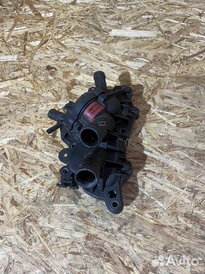 Помпа Термостат Skoda Octavia A7 13-21