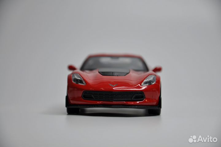 Модель автомобиля Chevrolet Corvette Z06 металл