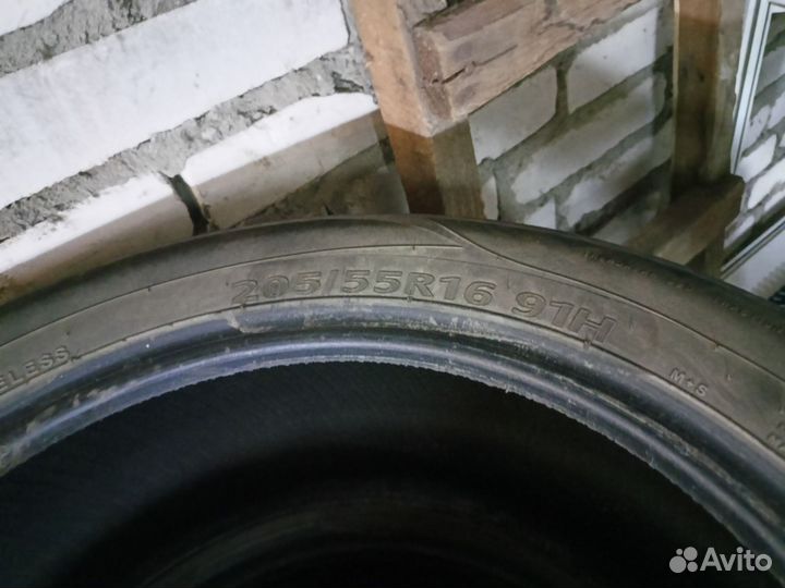 Kumho Sense KR26 205/55 R16