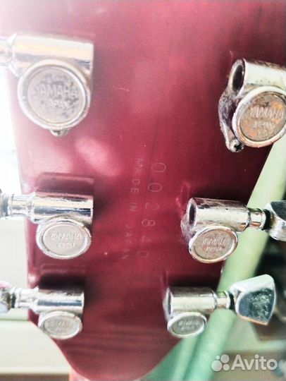 Электрогитара