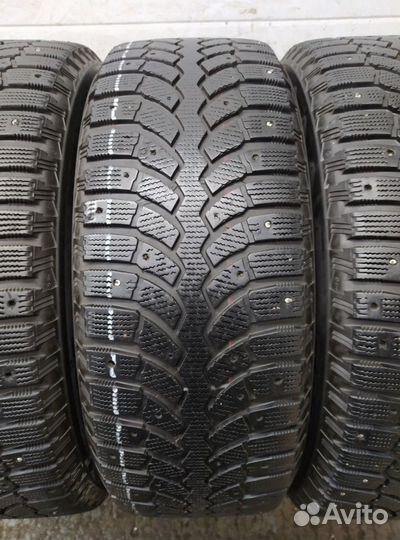 Bridgestone Blizzak Spike-01 225/60 R17 100Z