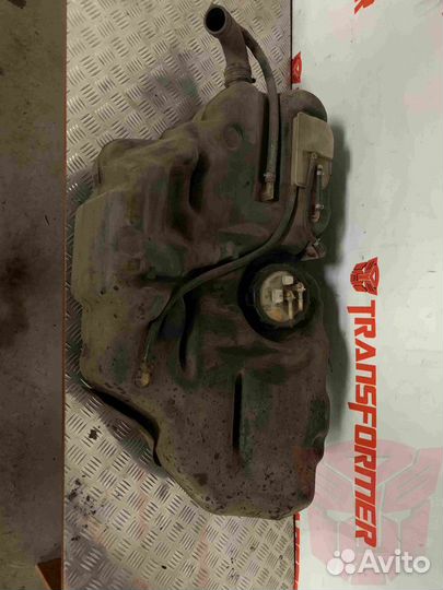 Бак топливный Ниссан Марч K11