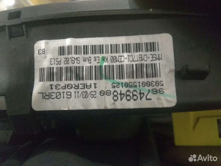 Приборная панель на peugeot 308