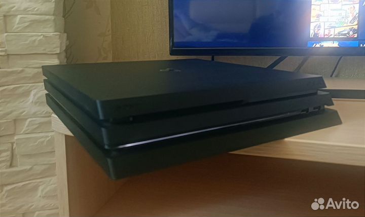 Прошитая Sony PS4 PRO 1Tb+ 52 игры