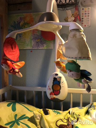 Мобиль на кроватку Chicco Relax&Play 0+