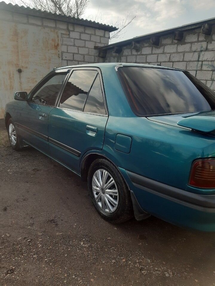 Mazda 323: фото владельца