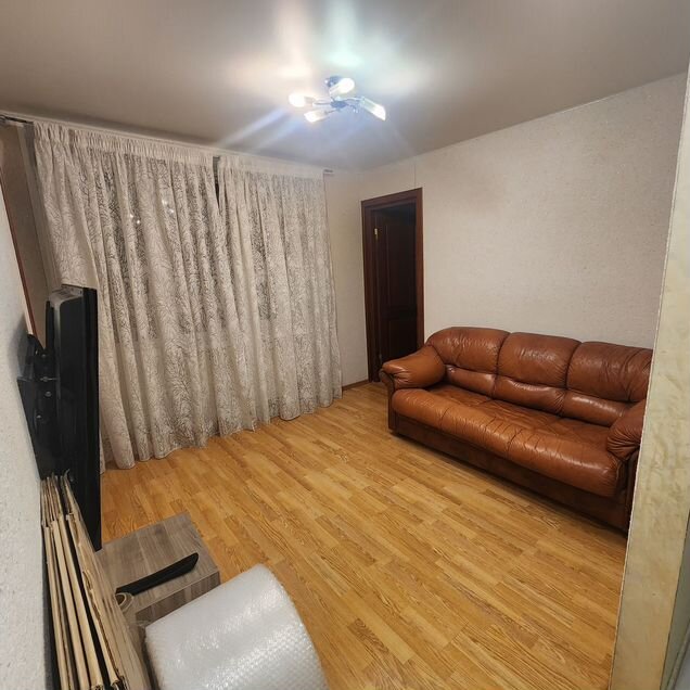2-к. квартира, 40 м², 8/9 эт.
