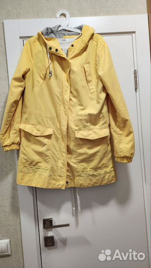 Ветровка и свитшот colins