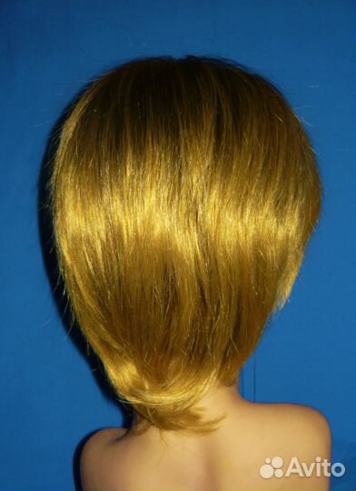 Парики женские