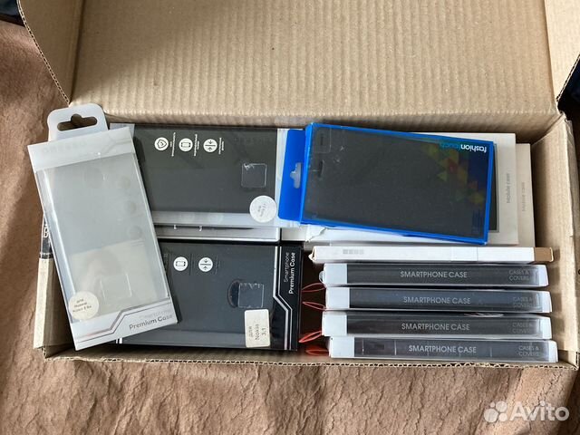 Чехлы для телефонов, новые