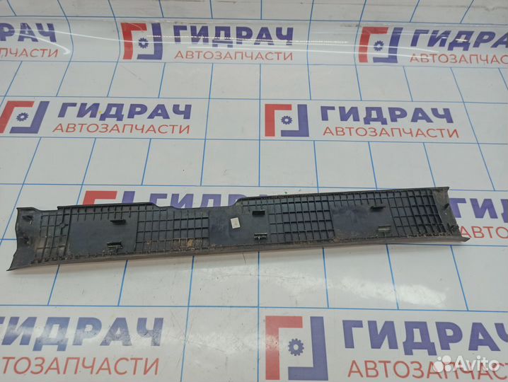 Накладка порога переднего левого внутренняя Toyota