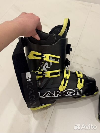 Горнолыжные ботинки