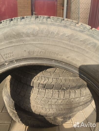 Bridgestone Blizzak VRX 185/65 R15