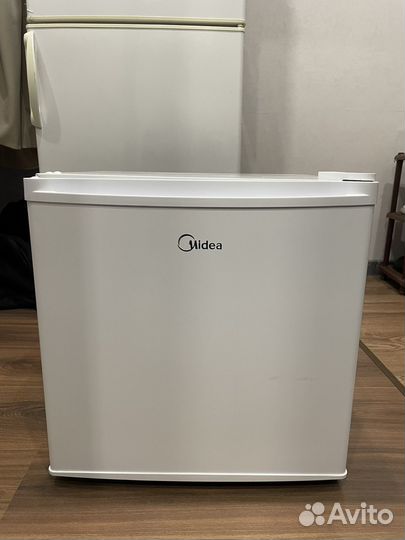 Минихолодильник для напитков