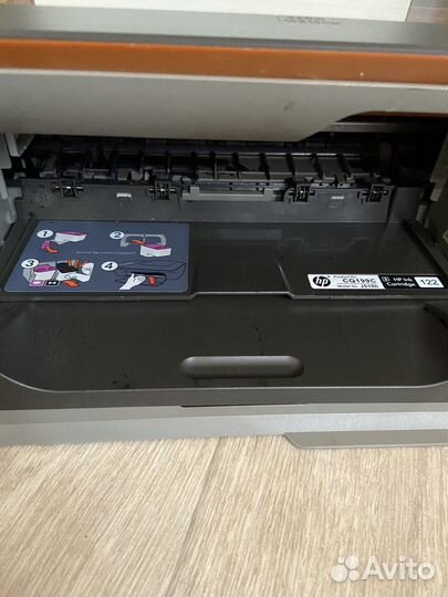 Принтер HP deskjet 2050A