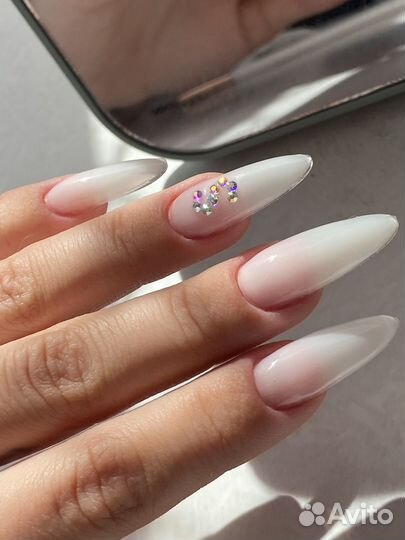Маникюр наращивание