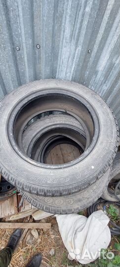 Goodyear UltraGrip 500 225/55 R16