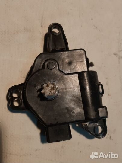 Привод заслонки отопителя D266-YN9AA1 KIA venga