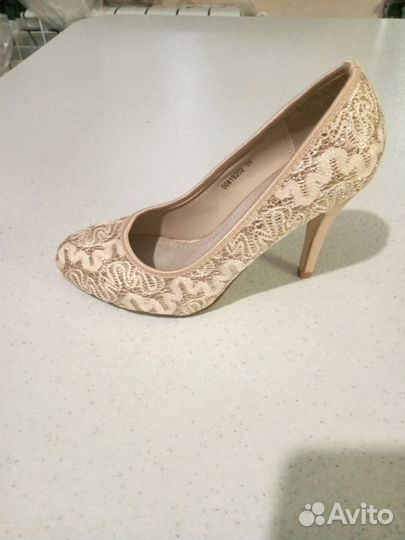 Туфли золотистые 38