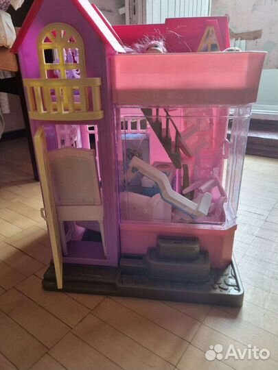 Кукольный домик с мебелью