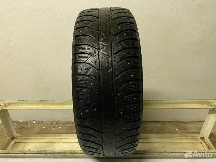 Bridgestone Ice Cruiser 7000 205/55 R16 T
