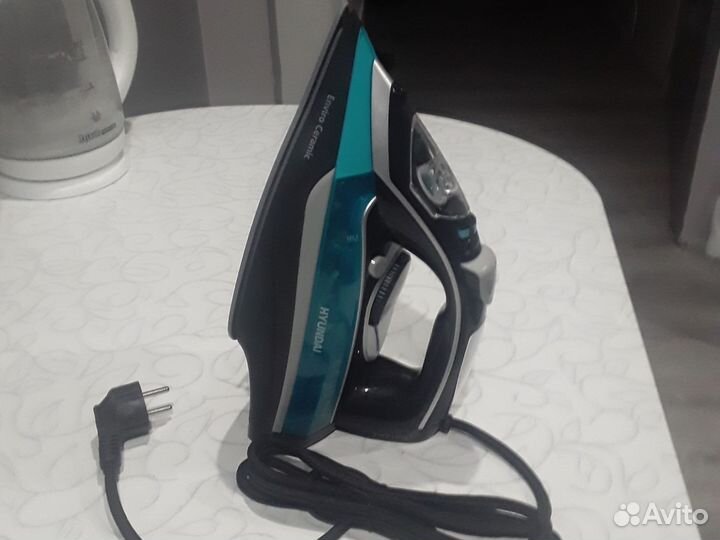 Утюг hyundai
