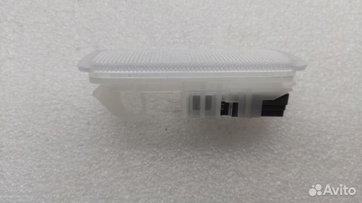 Плафон салонный Toyota Camry XV70 A25afks 2022