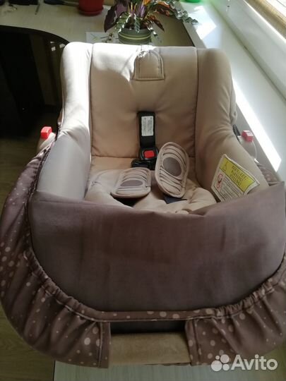 Переноска для детей в машину