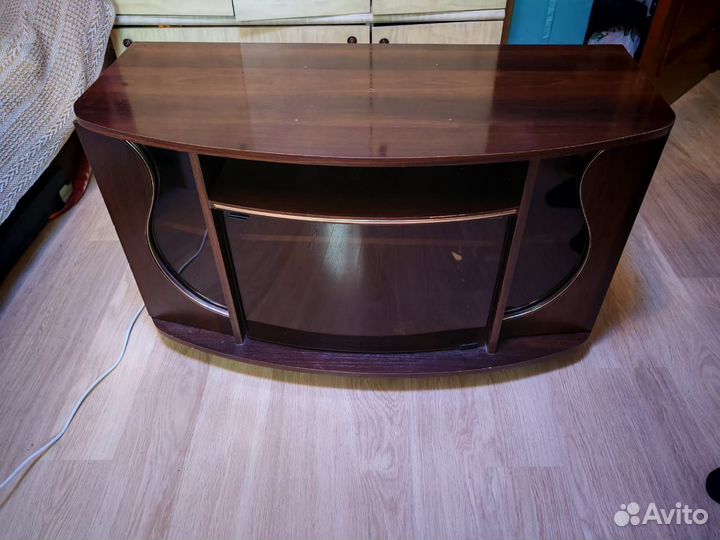 Тумба под телевизор