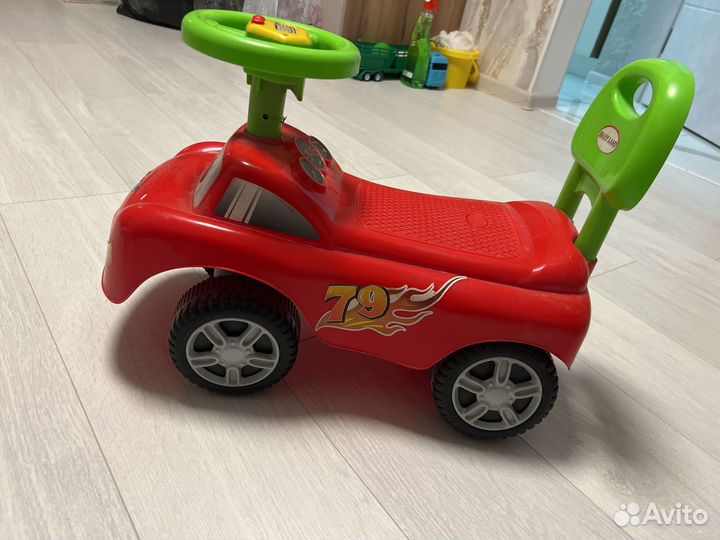 Детская машинка каталка