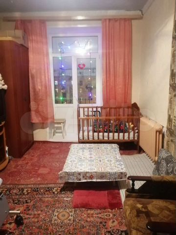 Комната 17 м² в 9-к., 4/4 эт.