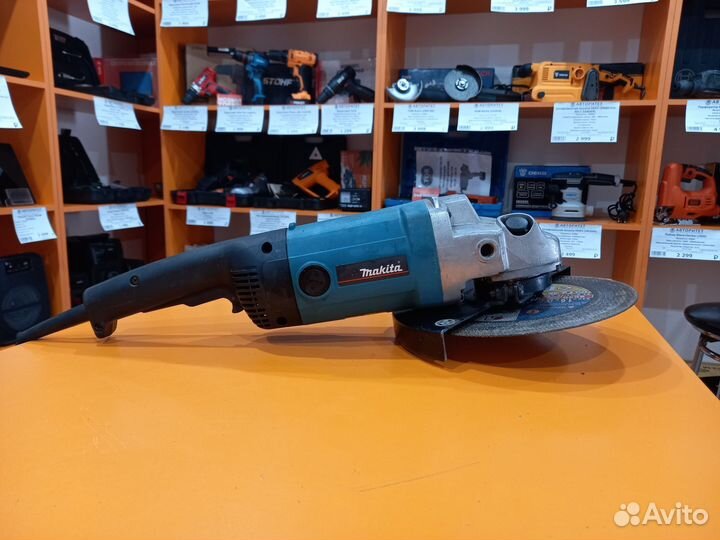 1 Ушм Makita (9069)