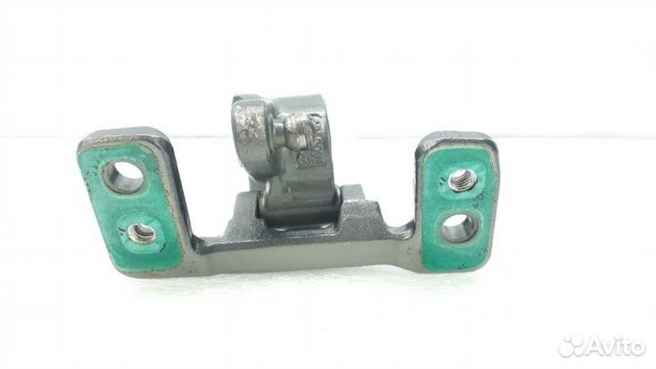 Петля двери багажника левая Mercedes-Benz