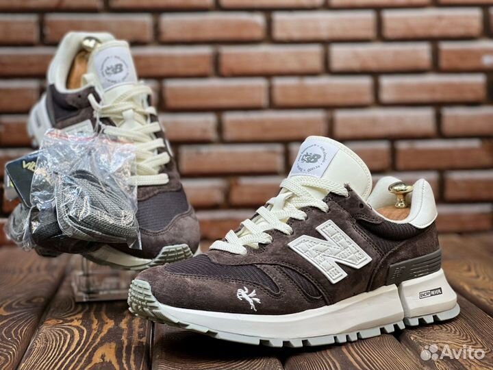 Кроссовки New Balance 1300