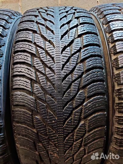Nokian Tyres Hakkapeliitta R3 SUV 265/65 R17 116R