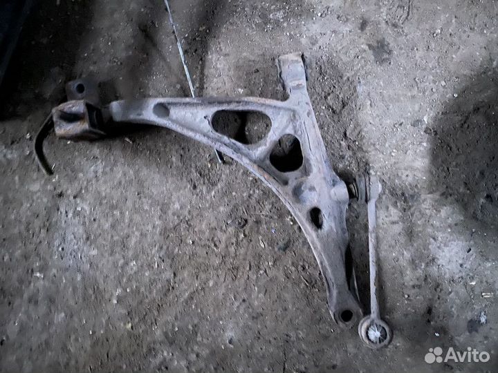 Рычаг передний левый Iran Khodro Samand 2003